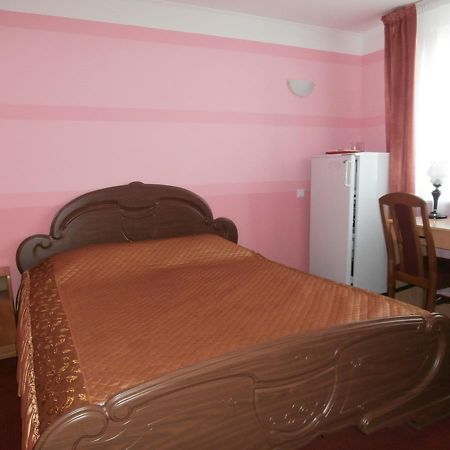 Hotel Muhavets Pruzhany Екстериор снимка