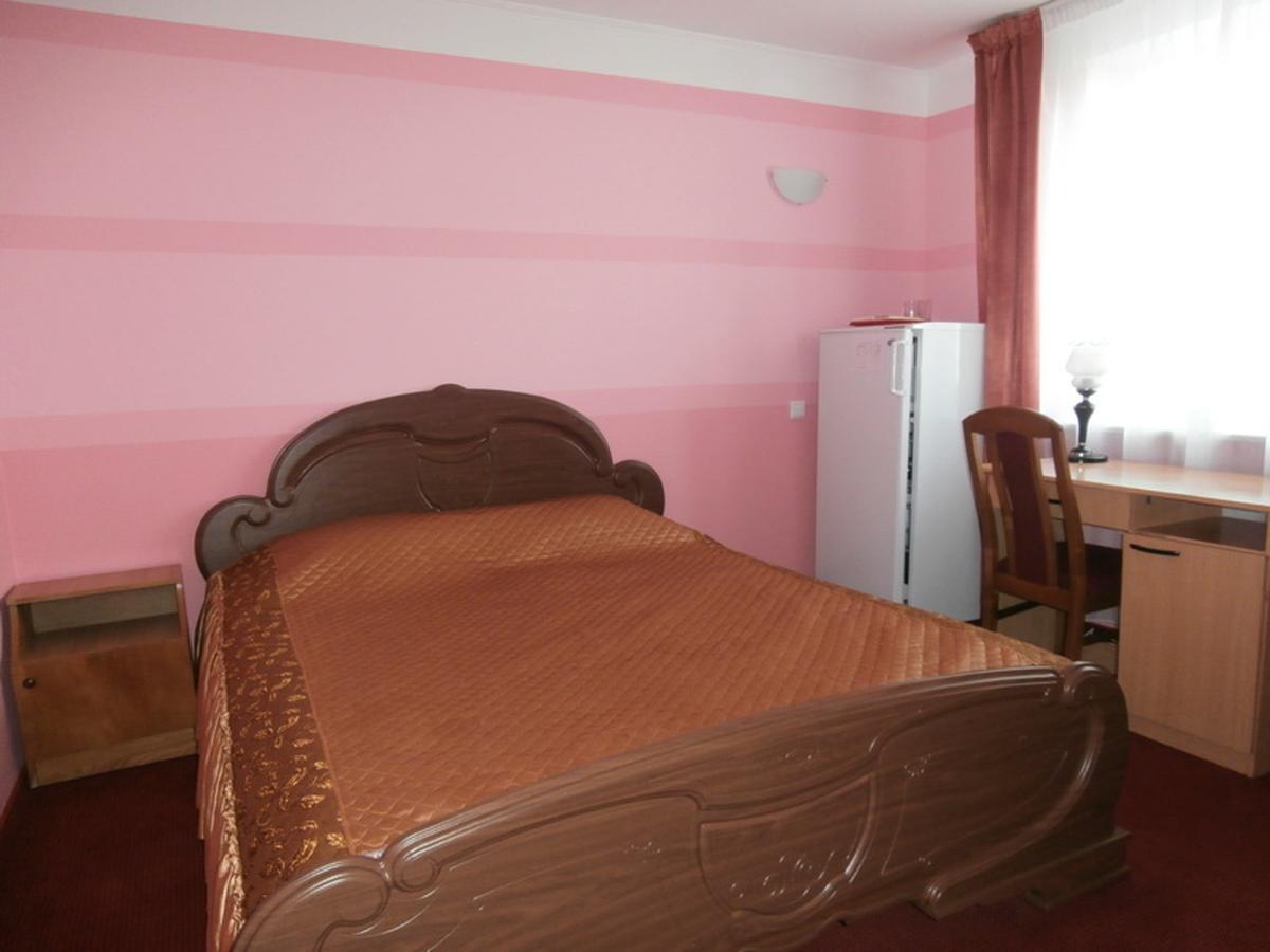 Hotel Muhavets Pruzhany Екстериор снимка
