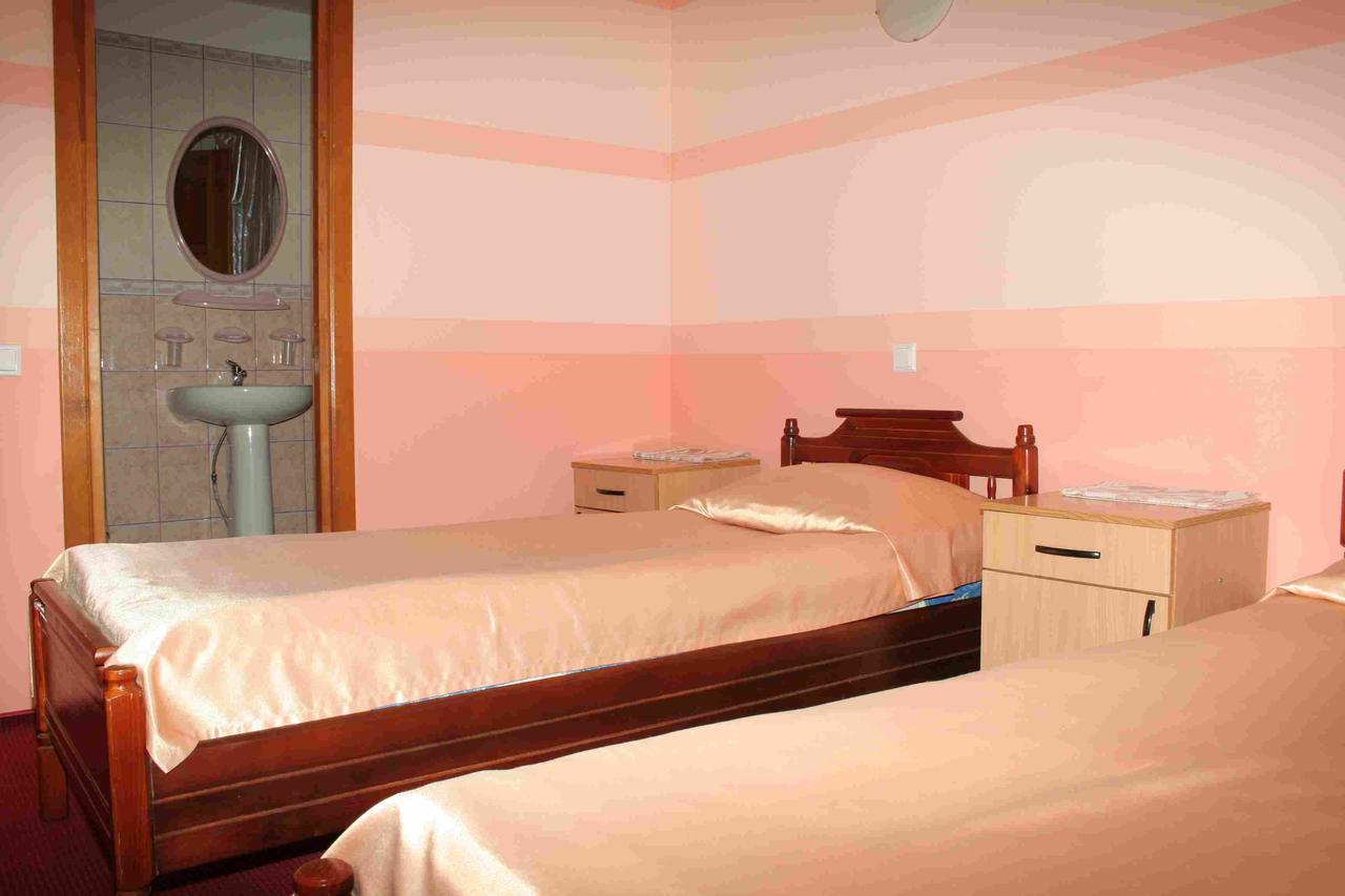 Hotel Muhavets Pruzhany Екстериор снимка