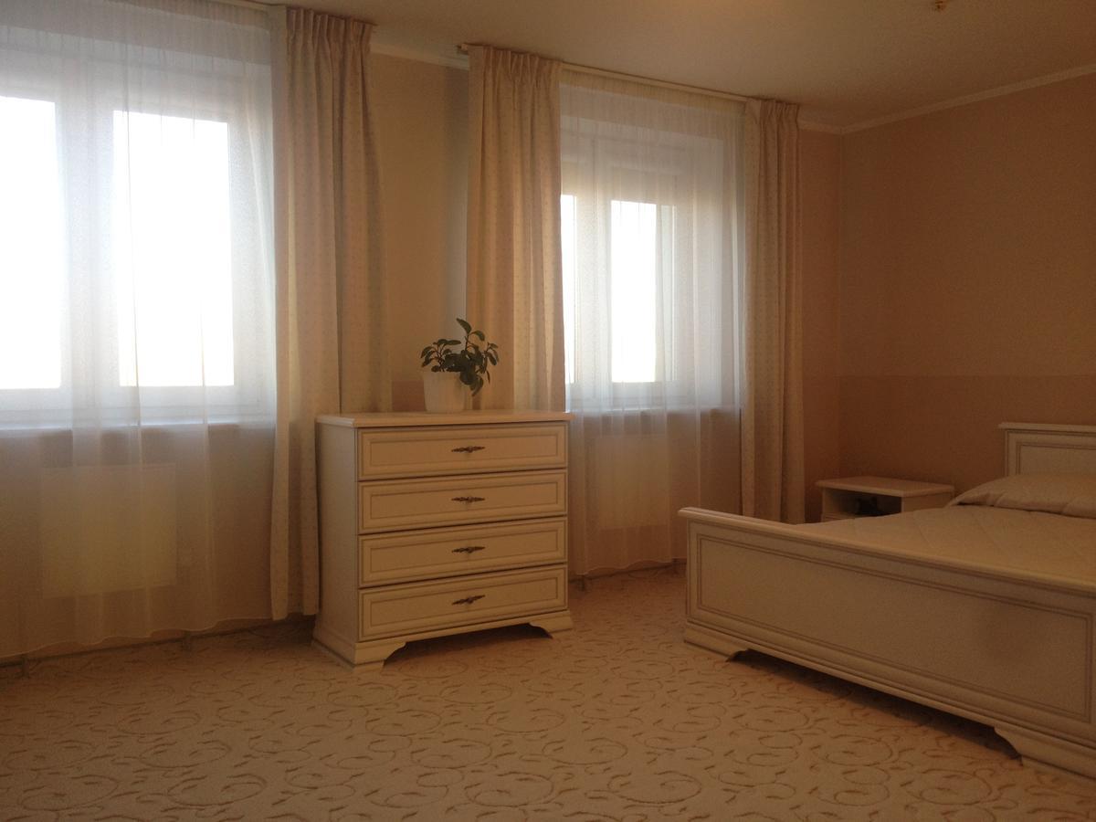 Hotel Muhavets Pruzhany Екстериор снимка